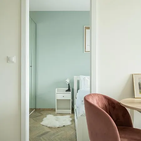 Rentplanet - Zajezdnia