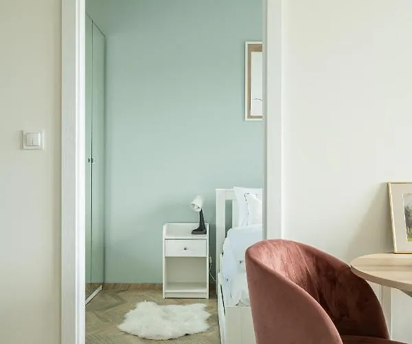 Rentplanet - Zajezdnia